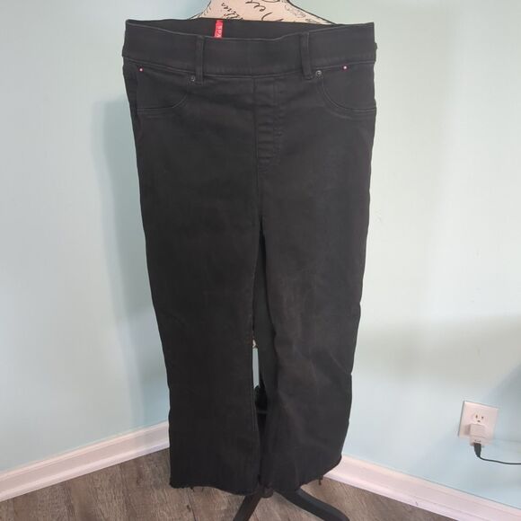 Spanx black distressed-wash frayed hem crop flare jeans medium - Picture 1 of 5